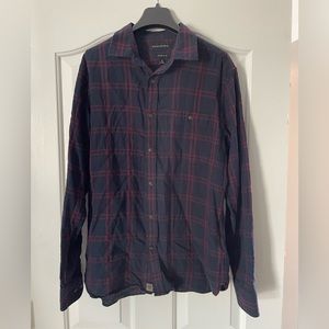 Men’s button down long sleeve shirt